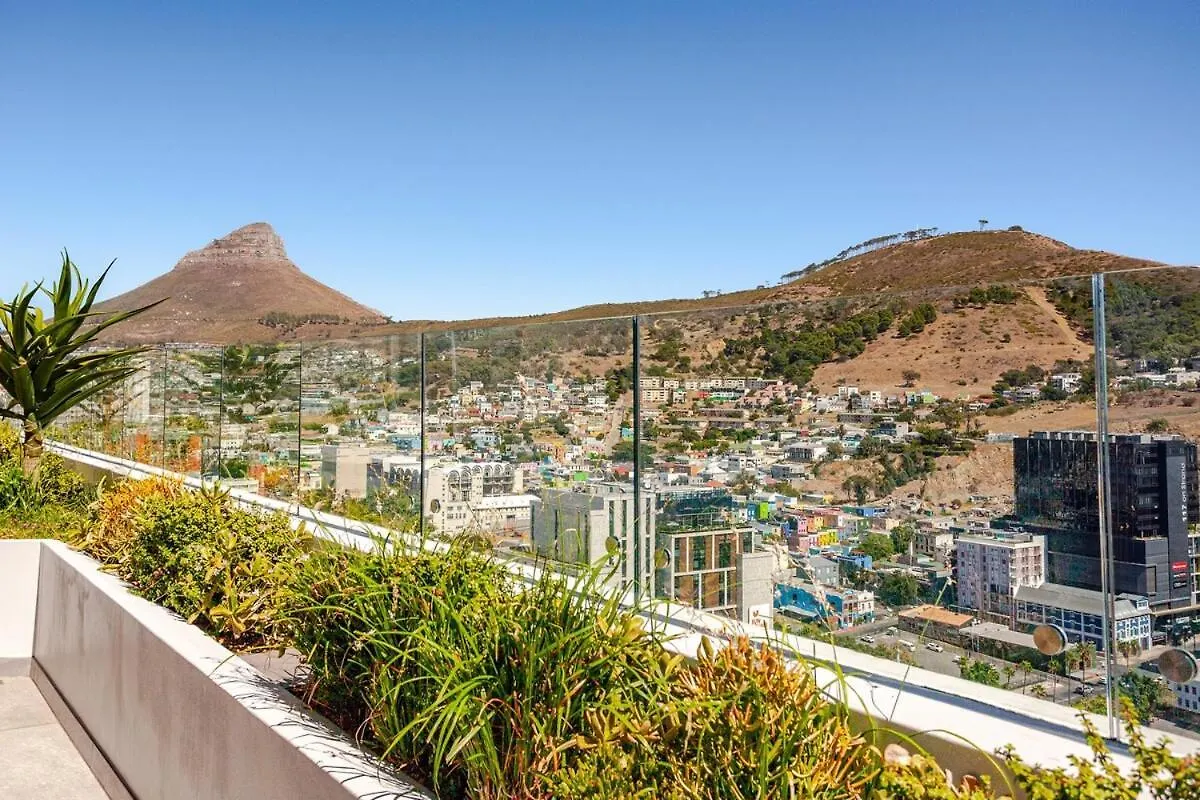 Stunning View By The Rubik 2203 Apartment Cape Town